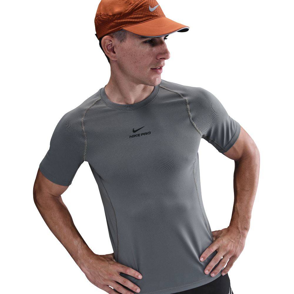 NIKE PRO TRAINING SHORT-SLEEVE TOP