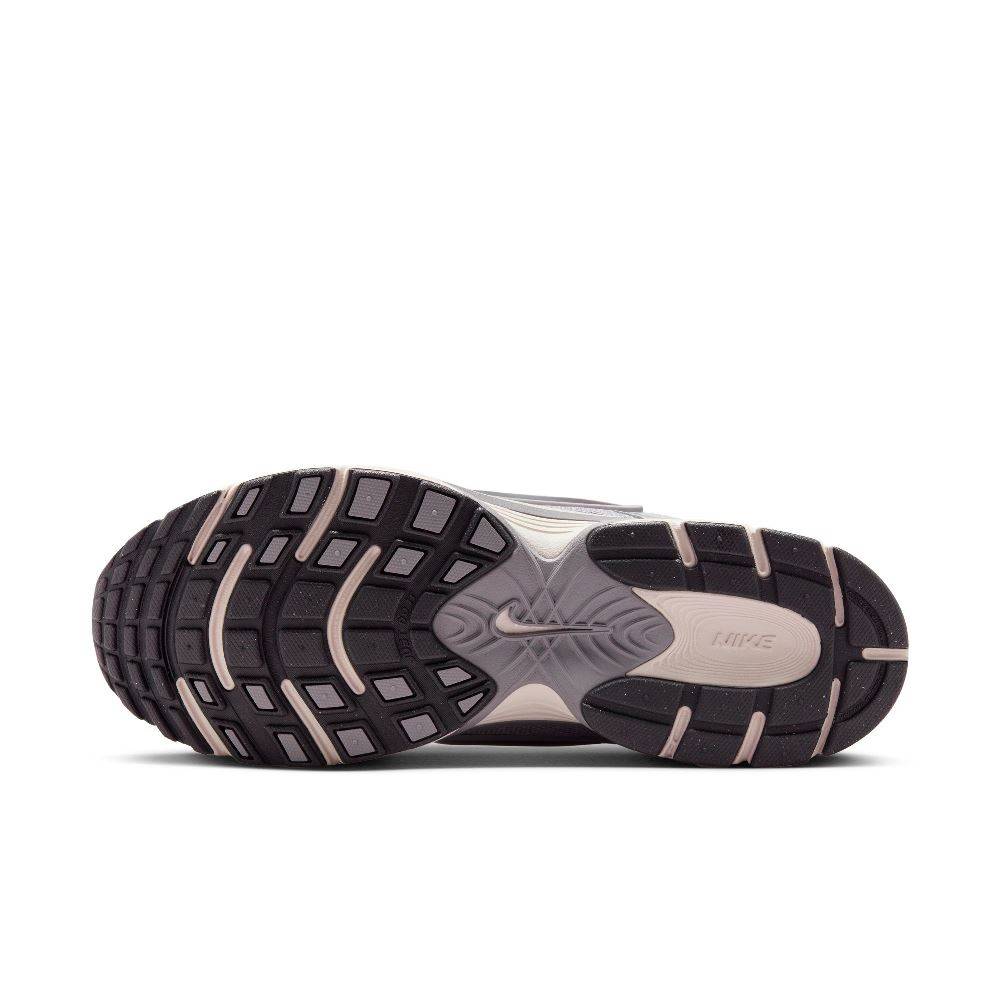 NIKE V5 RNR UNISEX SNEAKERS
