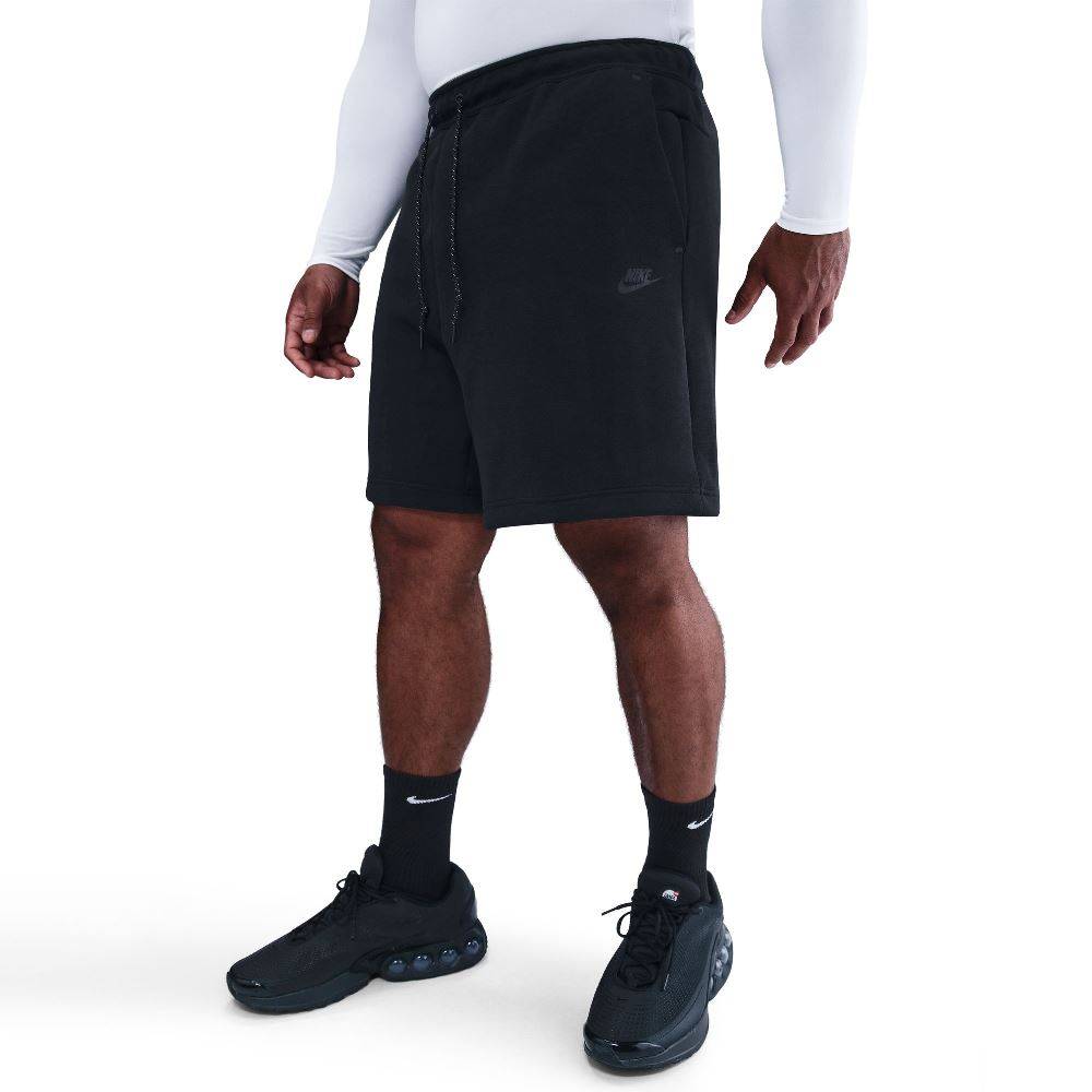 NIKE TECH FLEECE SHORT