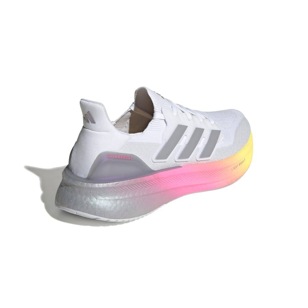 ADIDAS ULTRABOOST 5