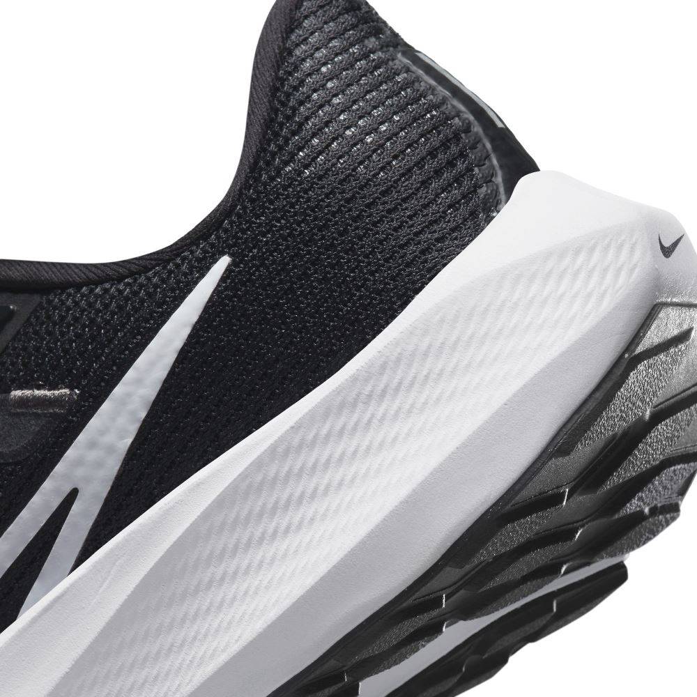 NIKE WOMENS ZOOM PEGASUS 40