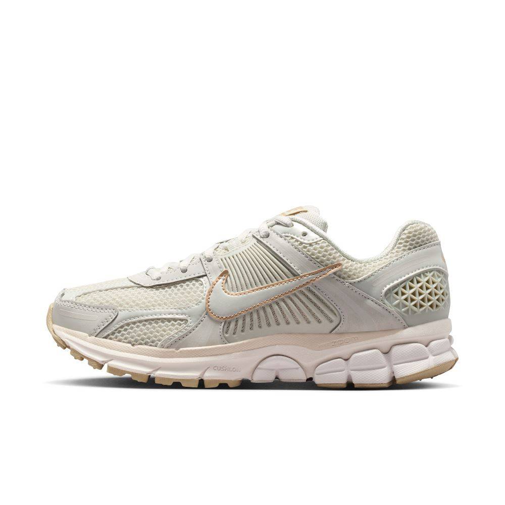 NIKE WOMENS ZOOM VOMERO 5