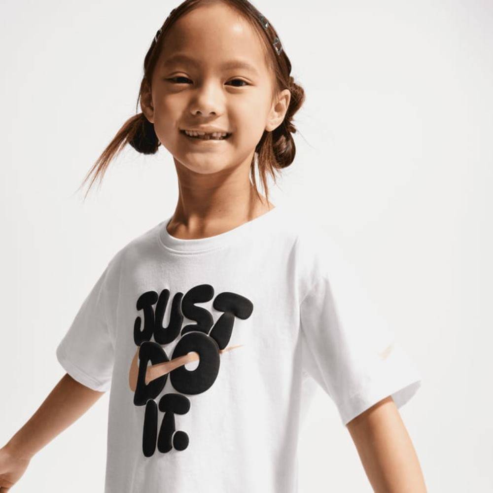 NIKE LITTLE GIRLS BOLD PLAY BIKE SHORT SET