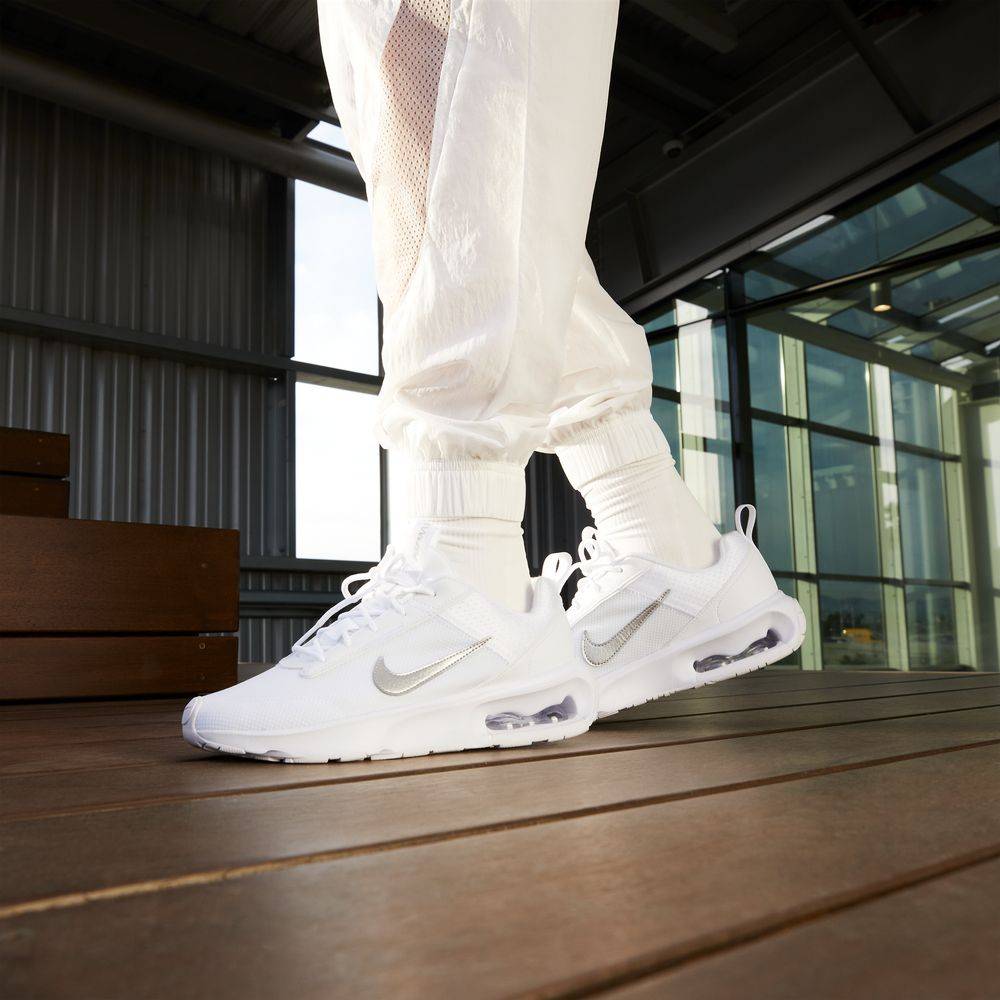 NIKE WOMENS AIR MAX INTRLK LITE