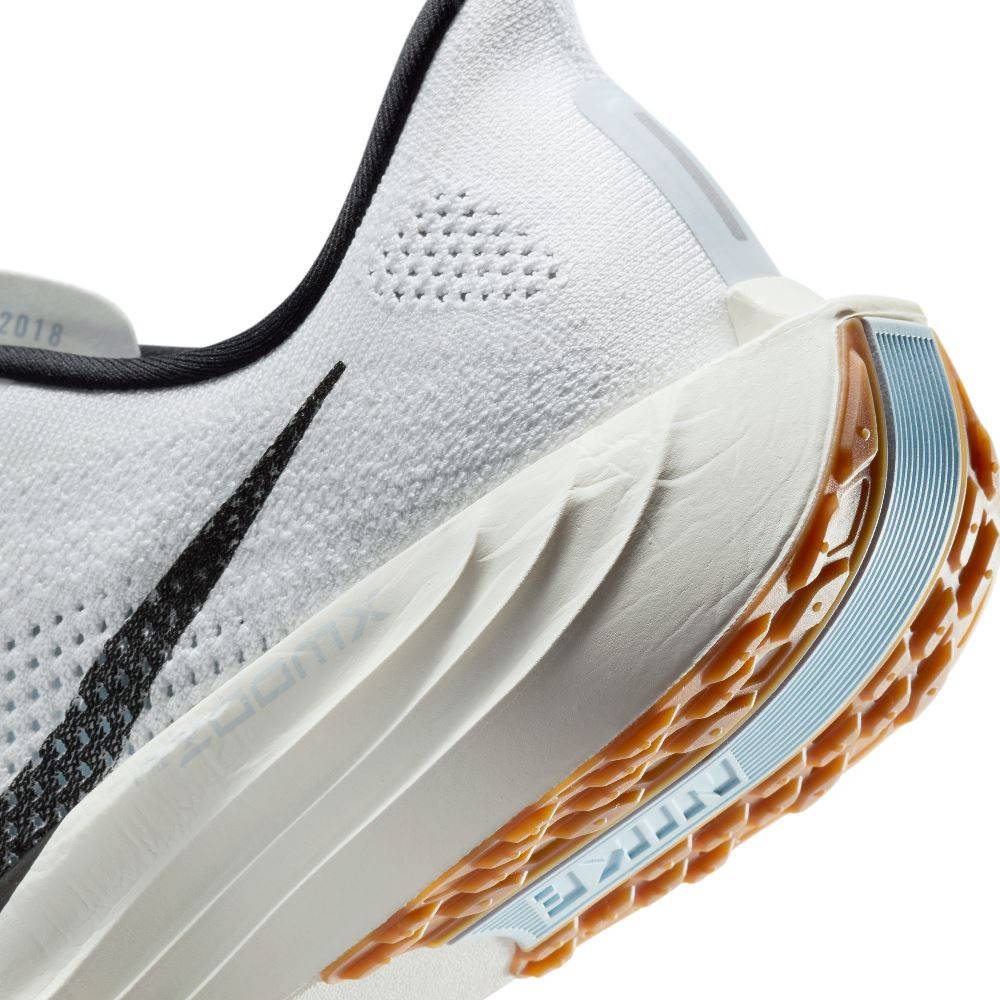 NIKE PEGASUS PLUS -  RUNNING SHOES