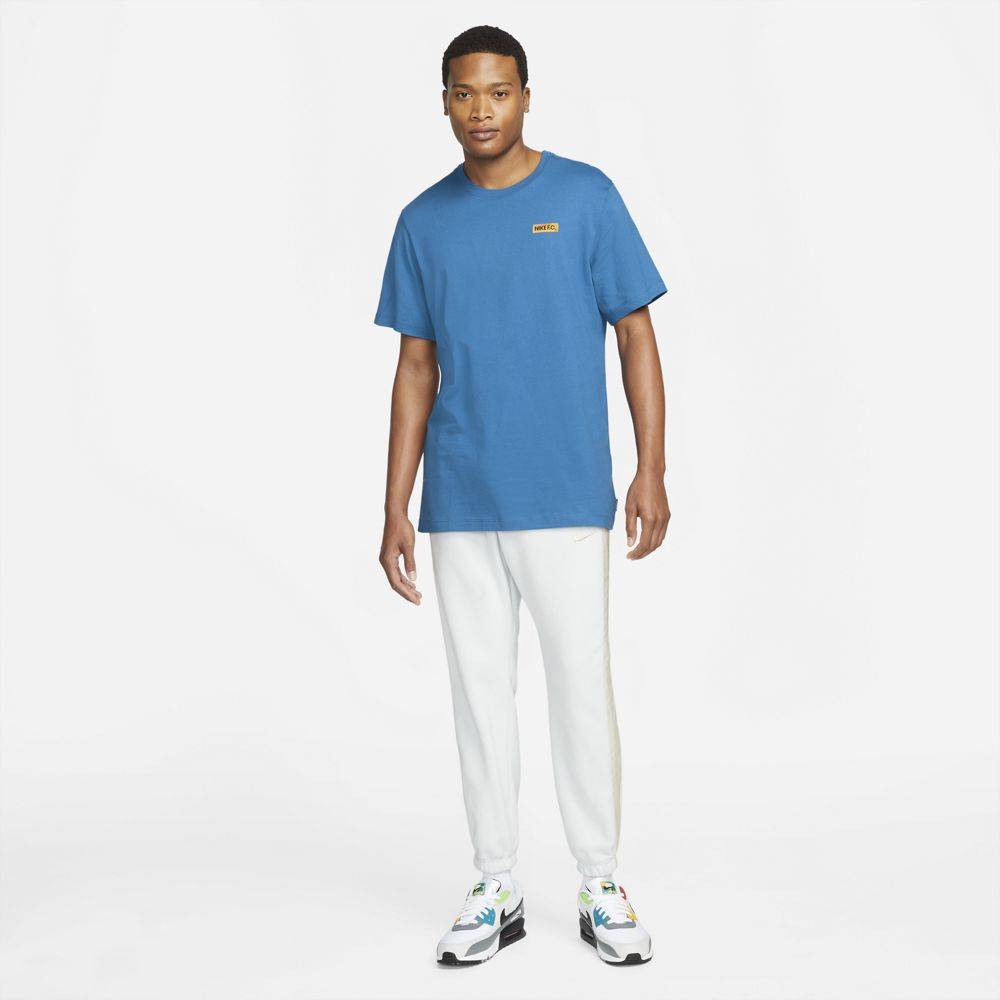 NIKE FC SEASONAL GRAPHIC TEE