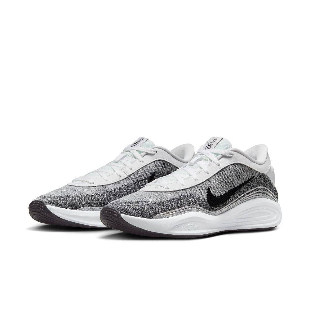 NIKE HUSTLE ACADEMY BASKETBALL SHOES