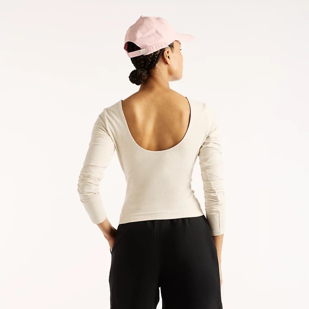 NEW BALANCE OPEN-BACK FITTED LONG SLEEVE