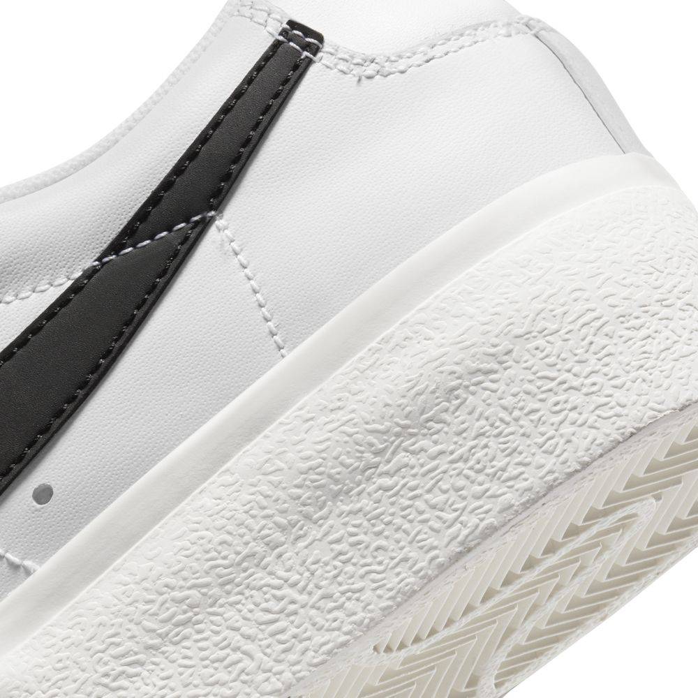 NIKE WOMENS BLAZER LOW PLATFORM
