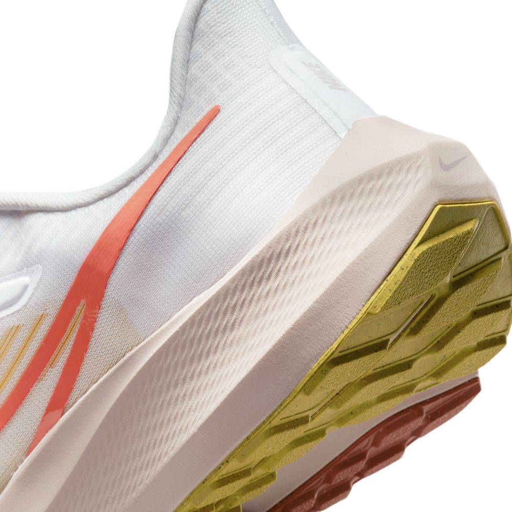 NIKE WOMENS AIR ZOOM PEGASUS 39