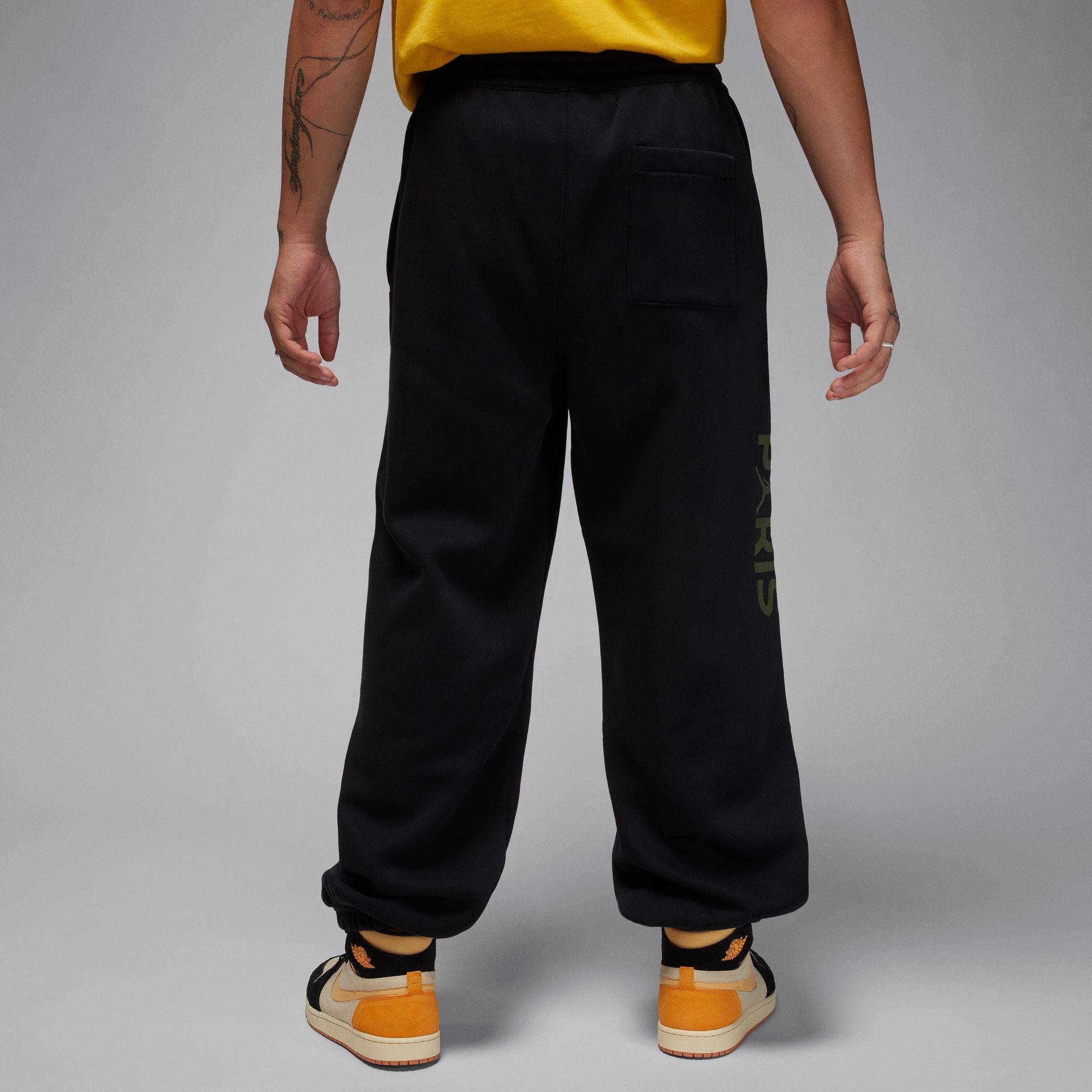 NIKE JORDAN PARIS SAINT-GERMAIN