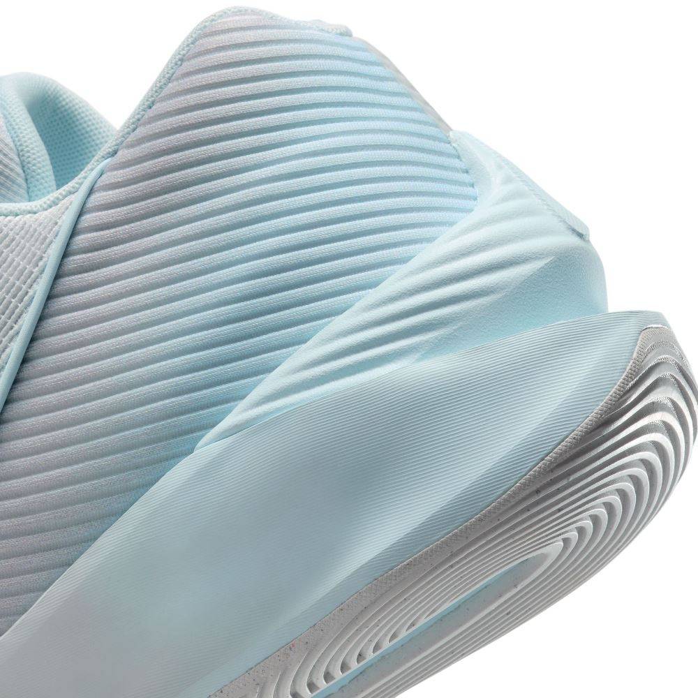 NIKE G.T. JUMP ACADEMY BASKETBALL SHOES