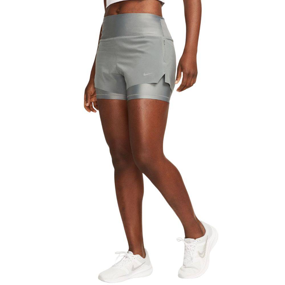 NIKE DRI-FIT SWIFT 3