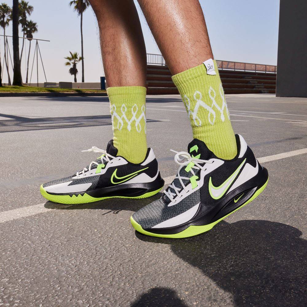 NIKE PRECISION VI BASKETBALL SHOES