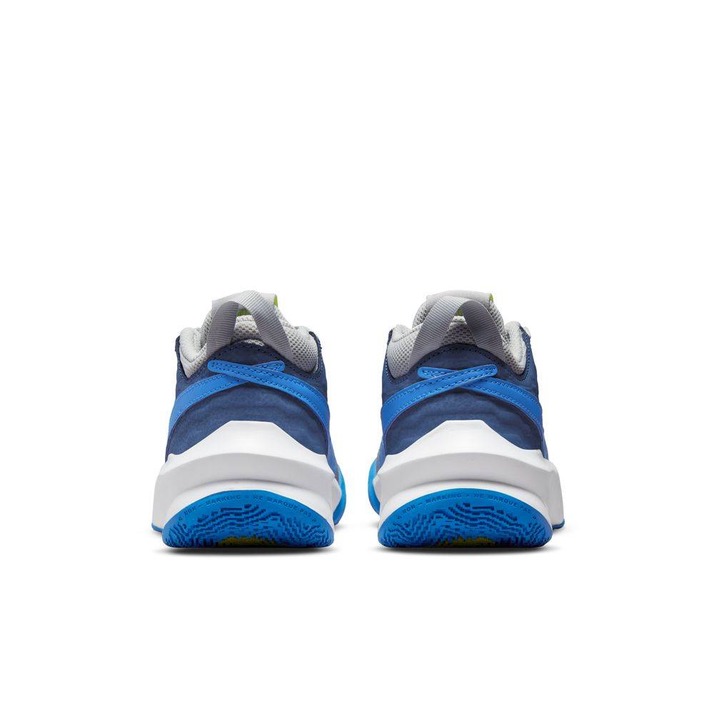 NIKE TEAM HUSTLE D (GS) JUNIOR SHOES