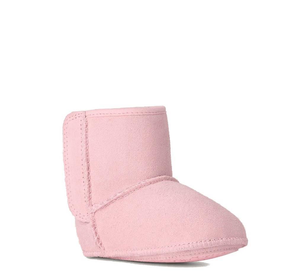 UGG BABY CLASSIC BOOT AND LOVEY BLANKET
