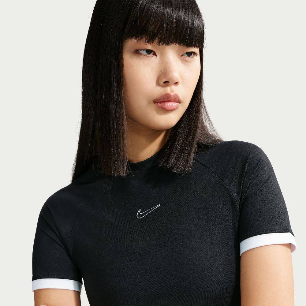 NIKE WOMENS FITTED SHORT-SLEEVE TOP