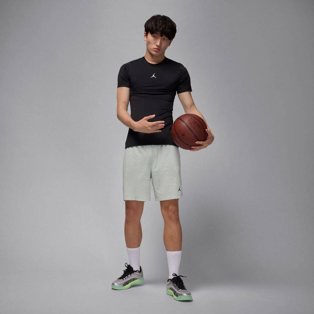 NIKE JORDAN DRI-FIT BASE LAYER TOP