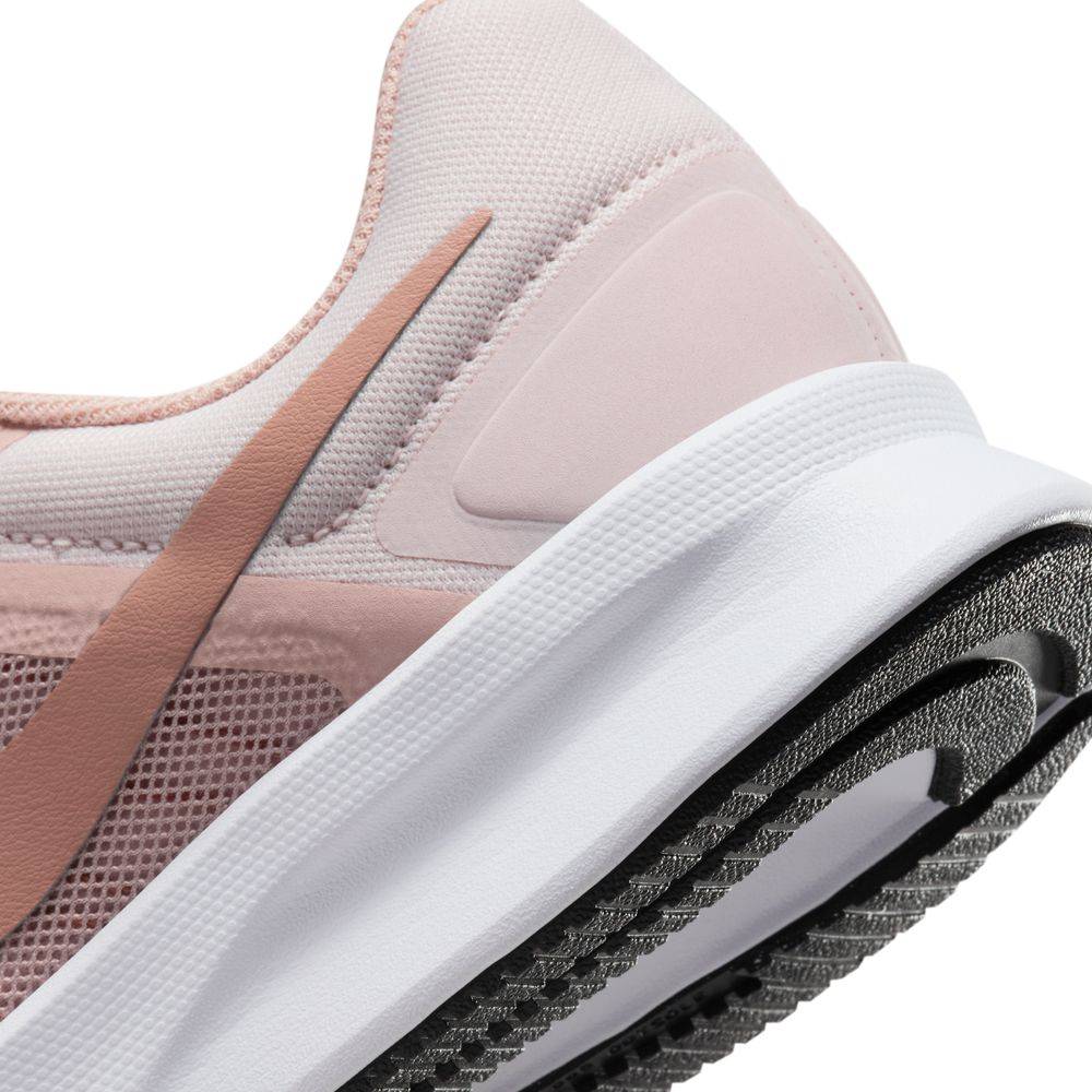 NIKE WOMENS RUN SWIFT 3