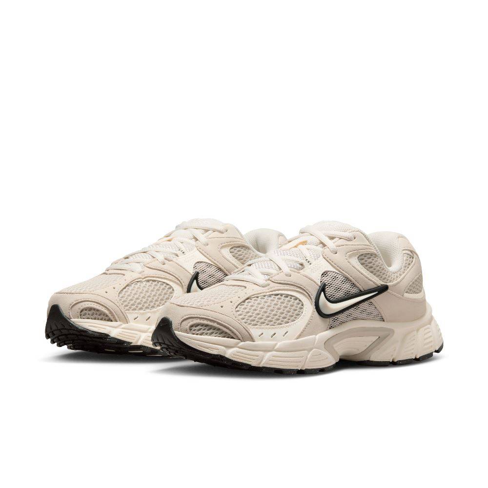 NIKE V5 RNR WOMENS SNEAKERS