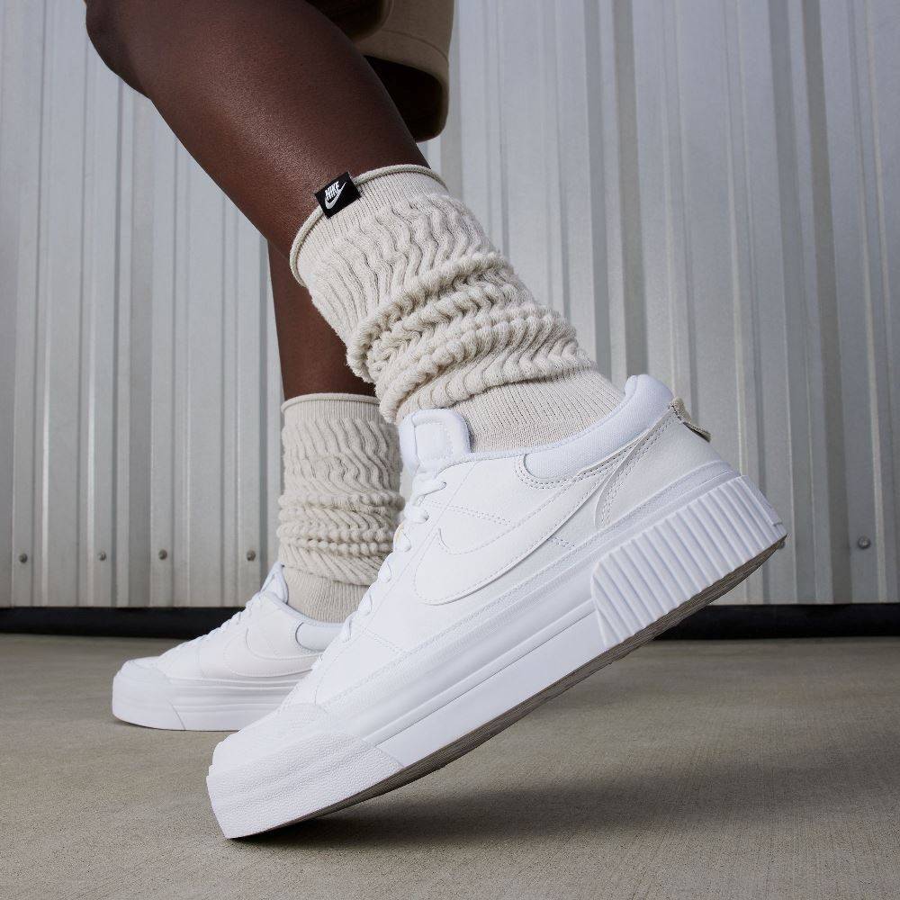 NIKE WOMENS COURT LEGACY LIFT