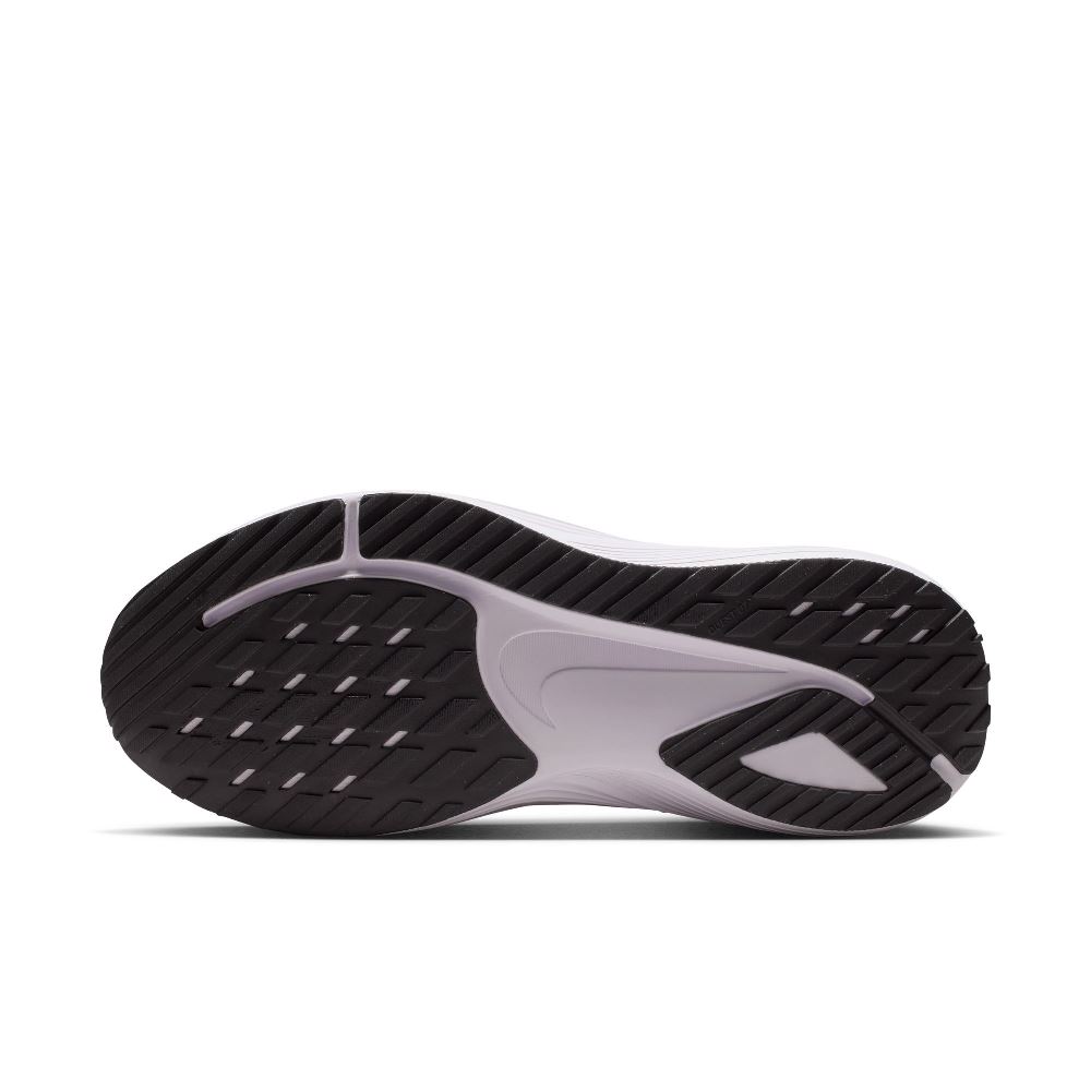 NIKE QUEST 7 RUNNING SHOES