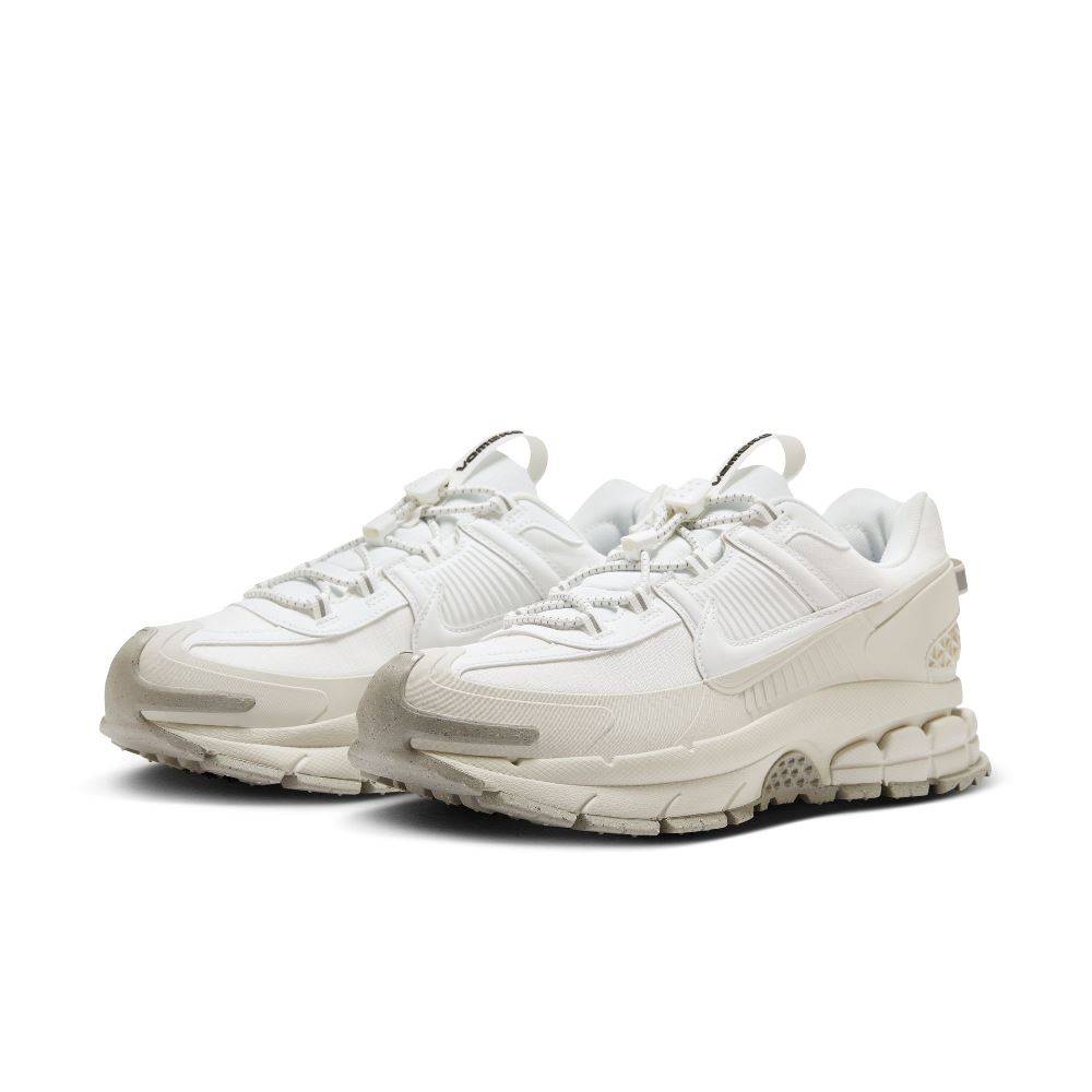 NIKE ZOOM VOMERO ROAM