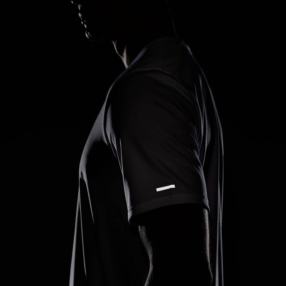 NIKE DRI-FIT RUN DIVISION GRAPHIC SS TEE