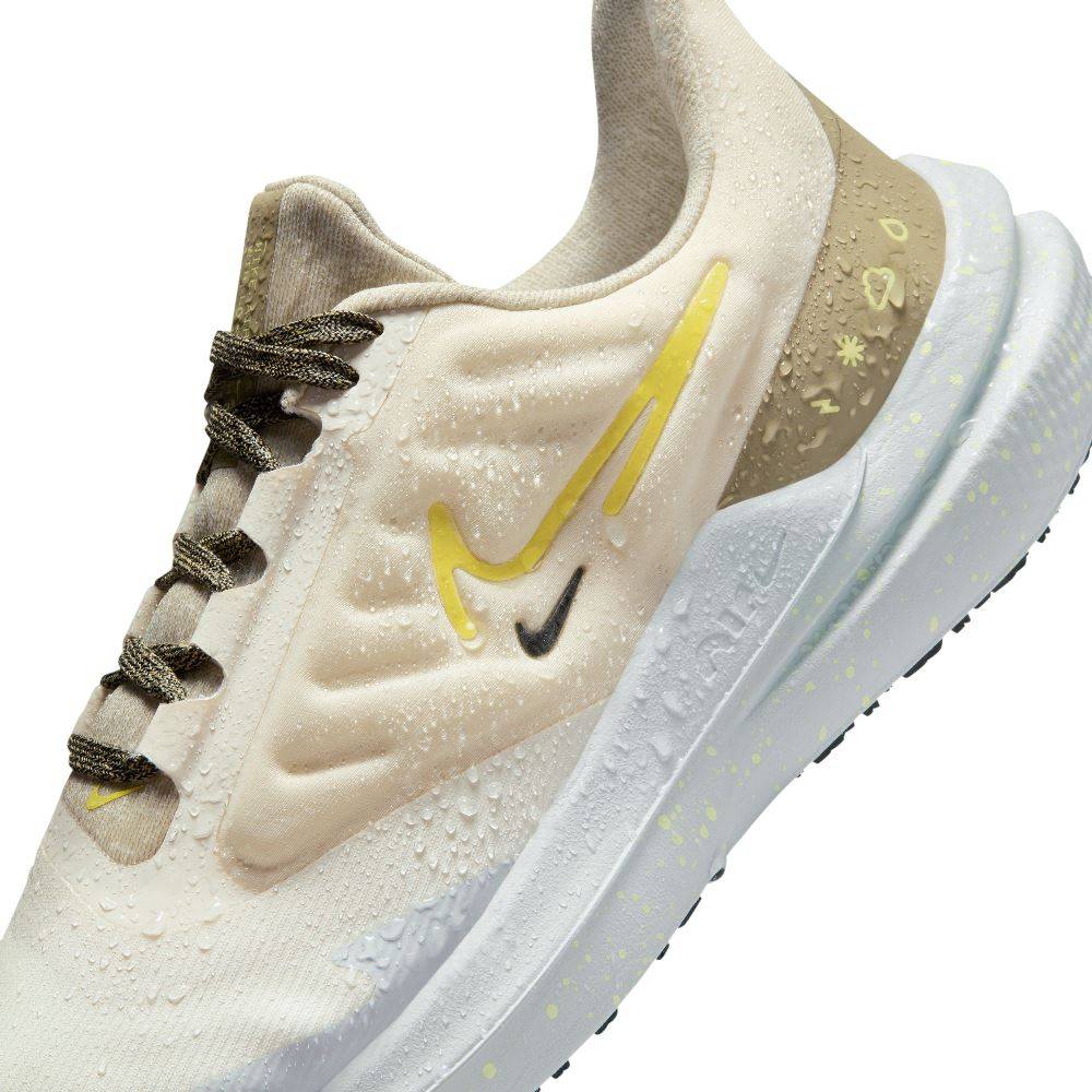 NIKE AIR WINFLO SHIELD