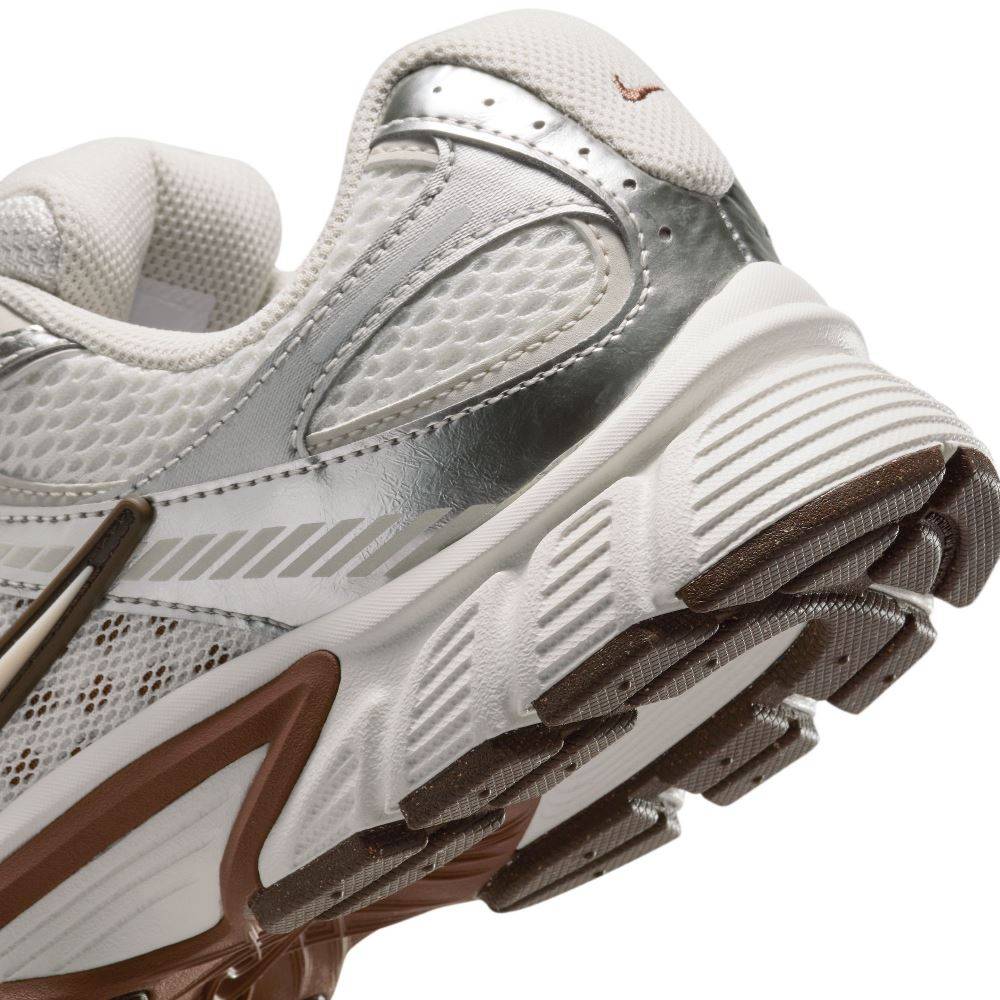 NIKE V5 RNR WOMENS SNEAKERS