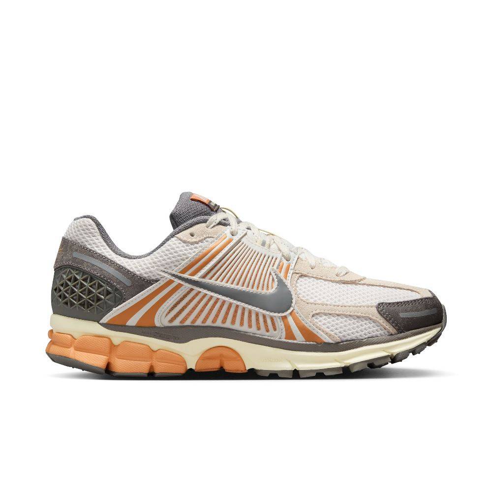 NIKE ZOOM VOMERO 5