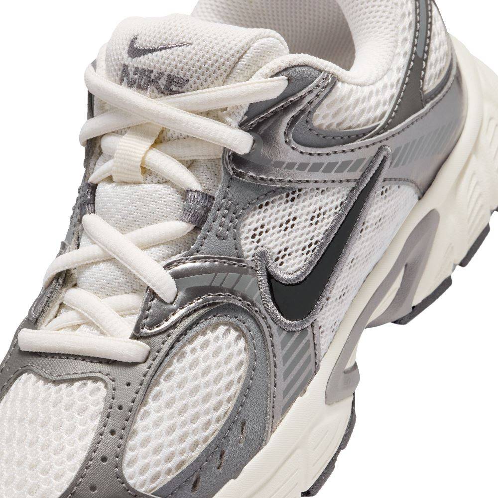 NIKE V5 RNR (GS) JR SHOES