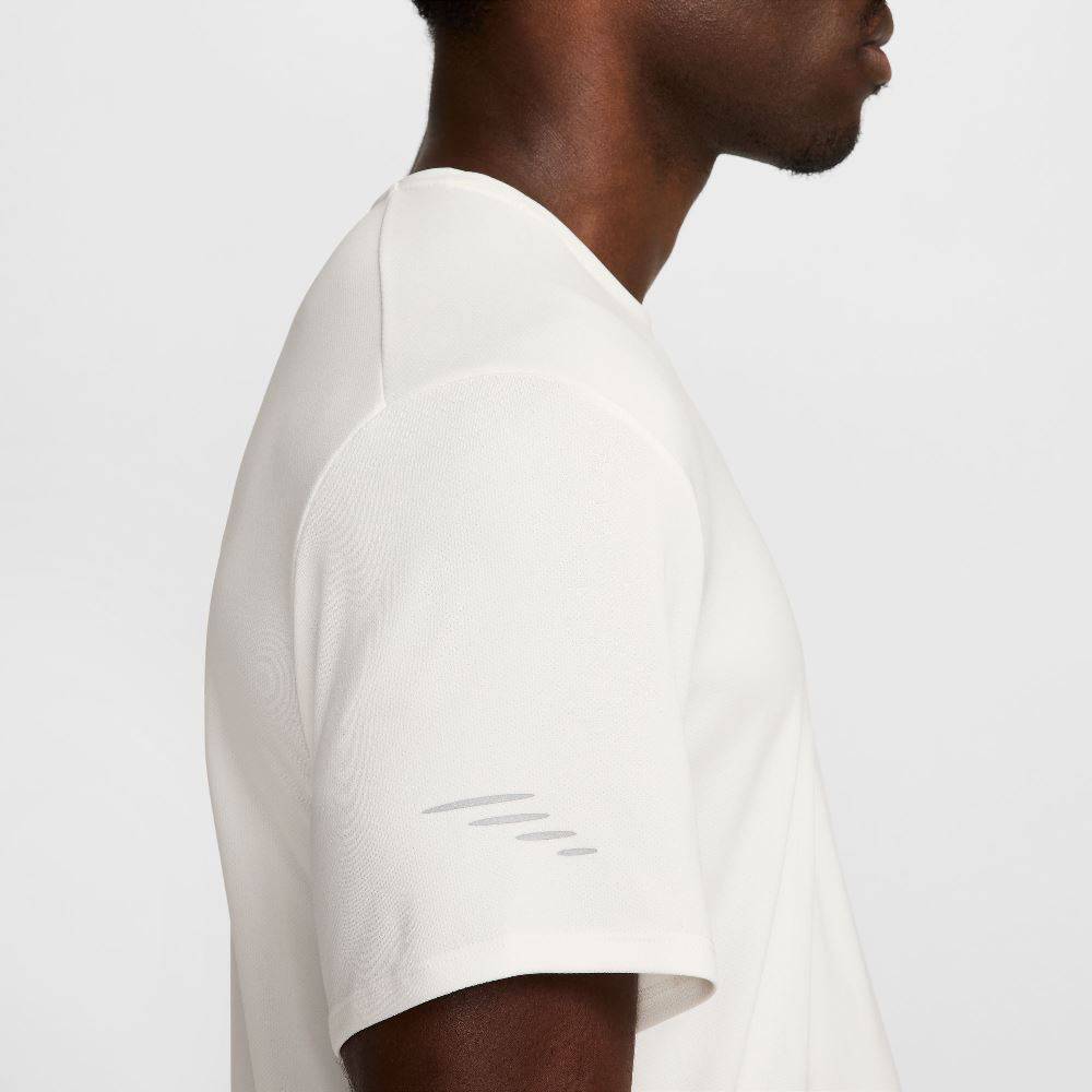 NIKE DRI-FIT UV MILER FLASH SHORT-SLEEVE TOP