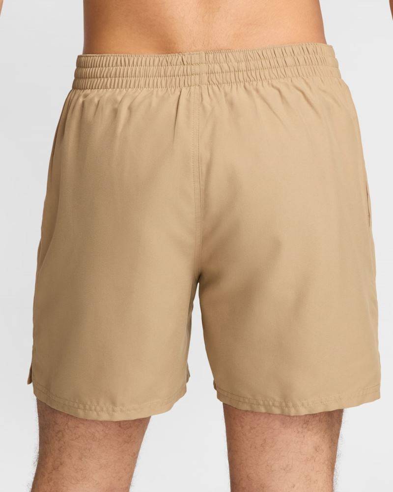 NIKE ESSENTIAL MENS 5