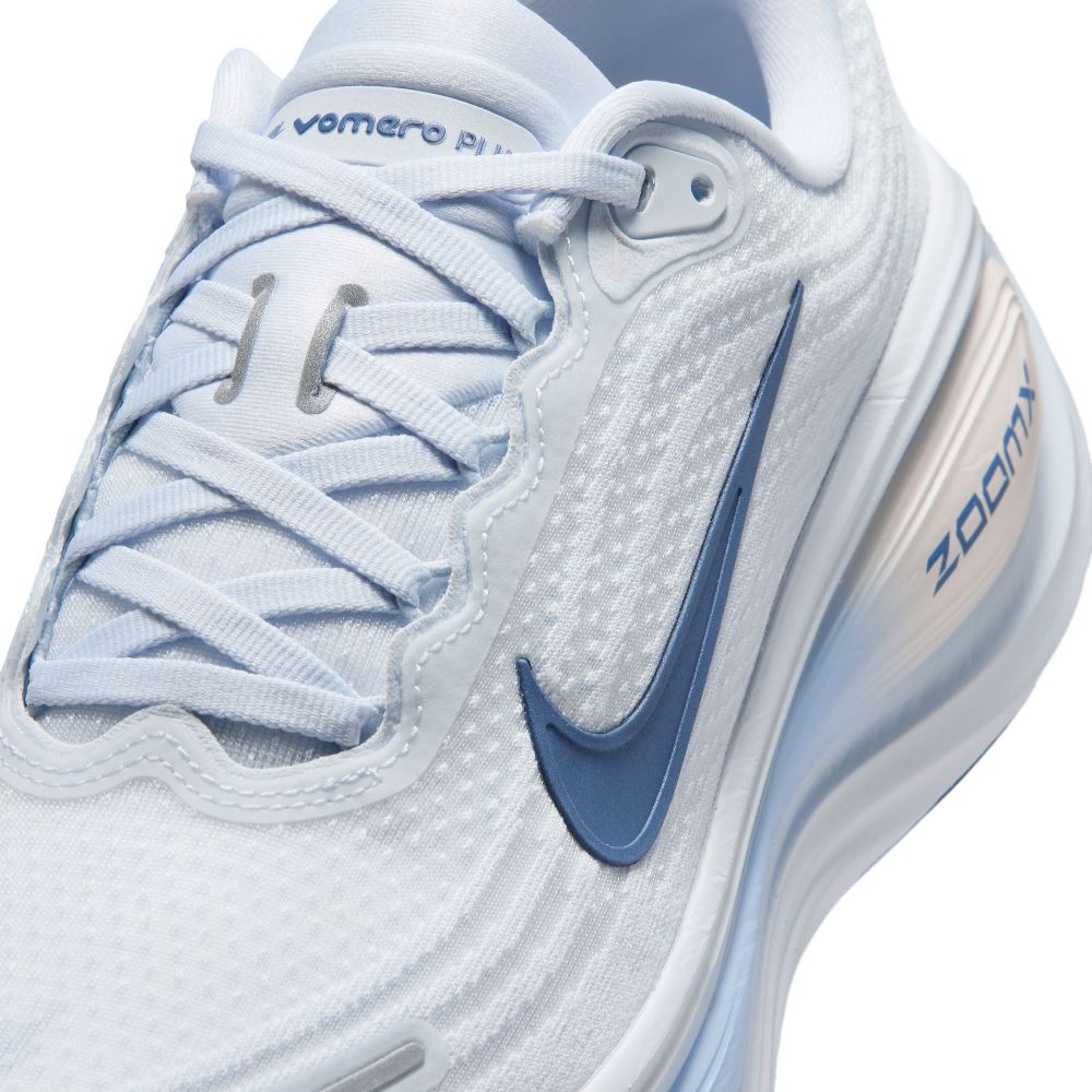 NIKE WOMENS VOMERO PLUS RUNNING SHOES