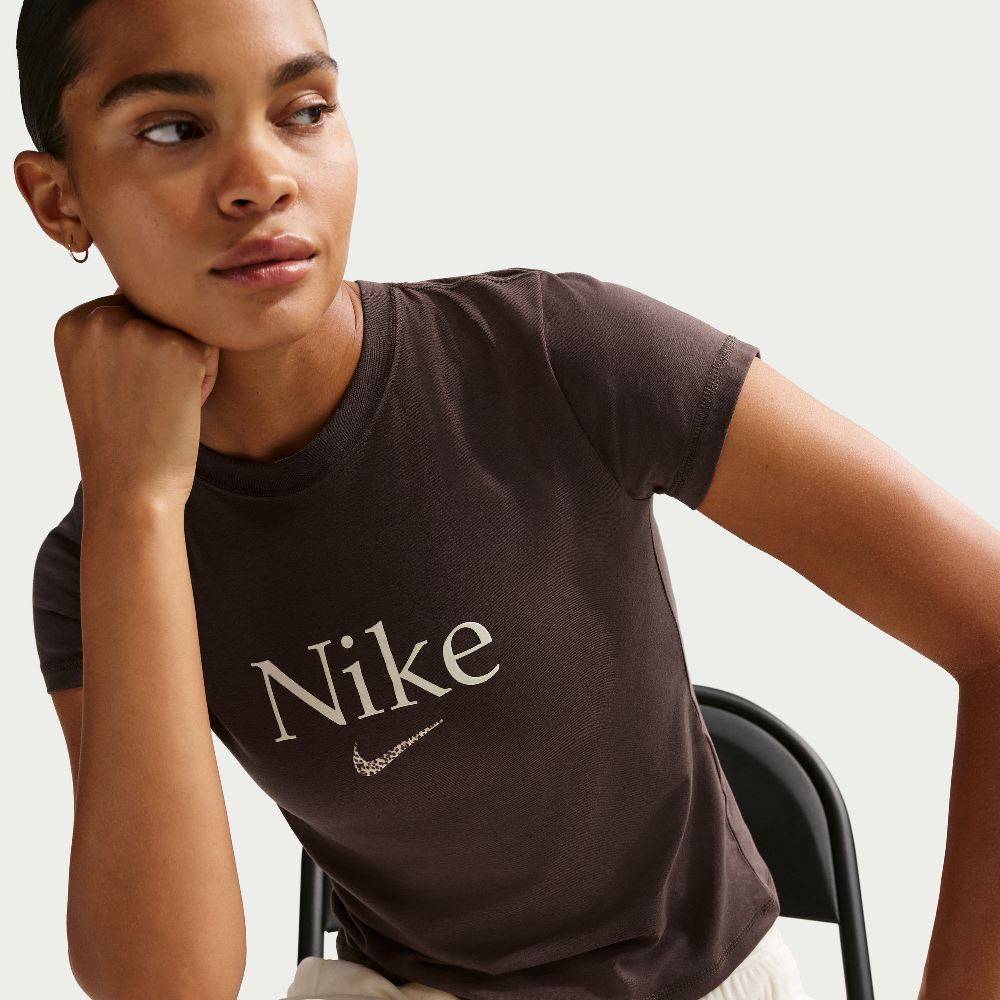 NIKE WOMENS SPORTSWEAR CROPPED TEE