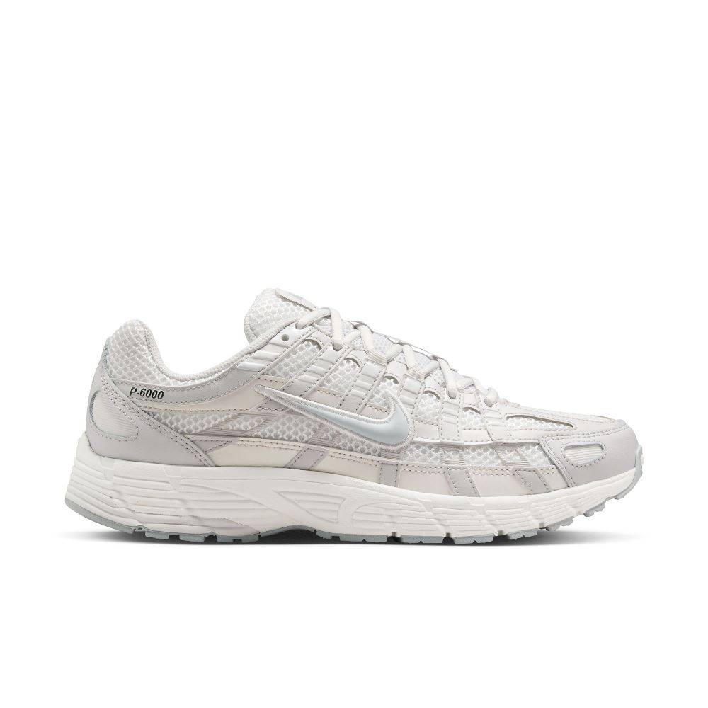 NIKE WOMENS P-6000 SE
