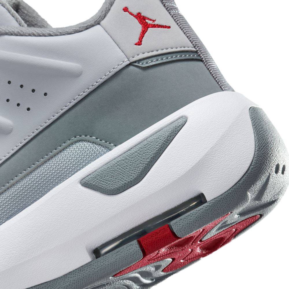 NIKE JORDAN MAX AURA 7