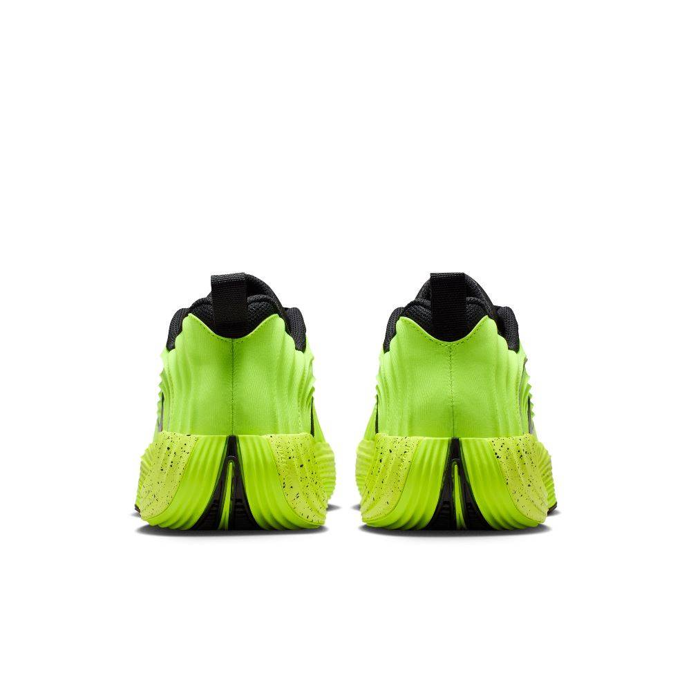 NIKE GIANNIS IMMORTALITY BASKETBALL SHOES
