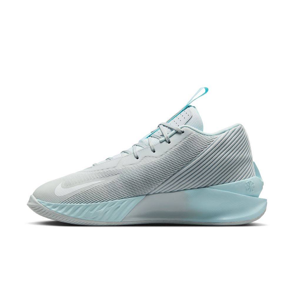 NIKE G.T. JUMP ACADEMY BASKETBALL SHOES