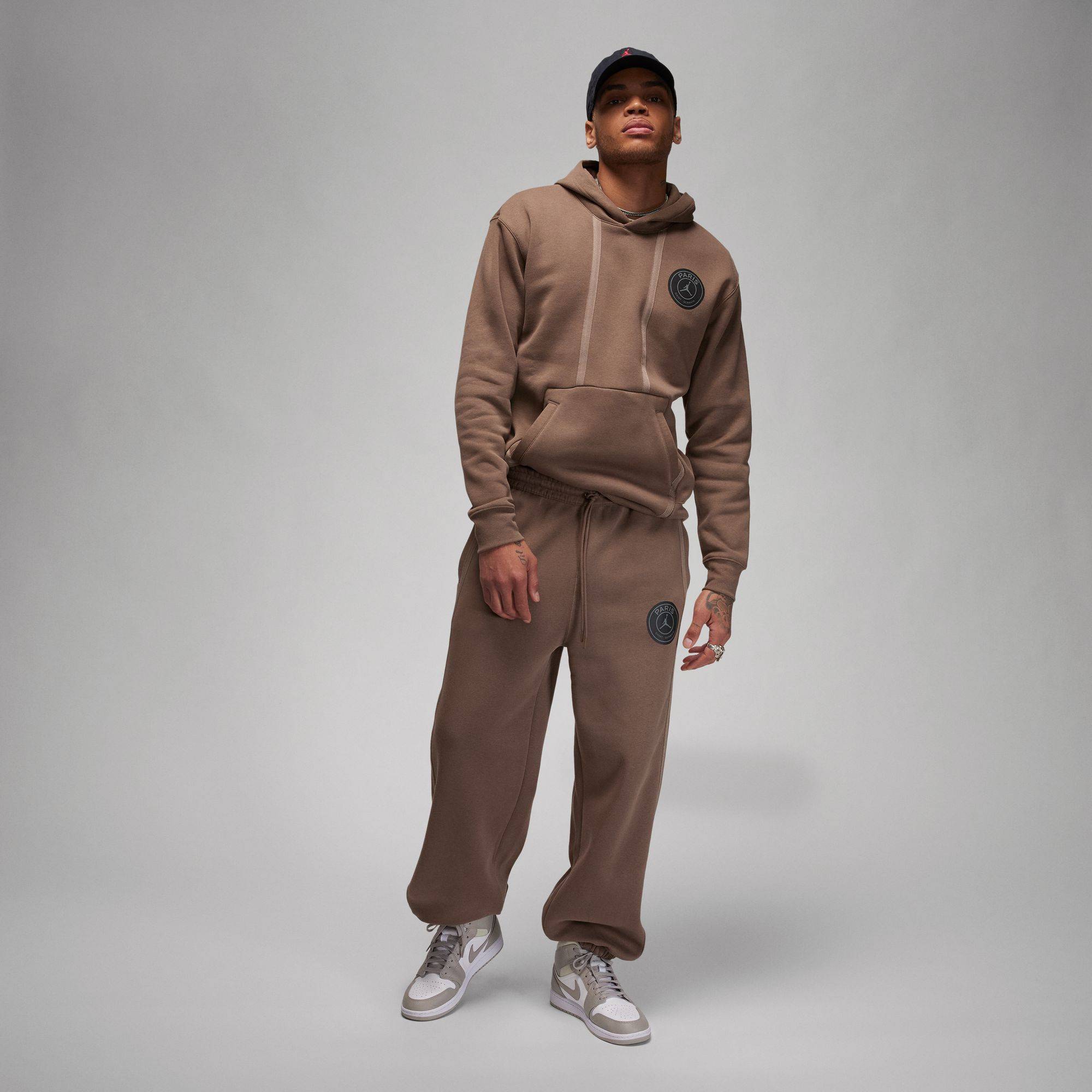 NIKE JORDAN PARIS SAINT-GERMAIN