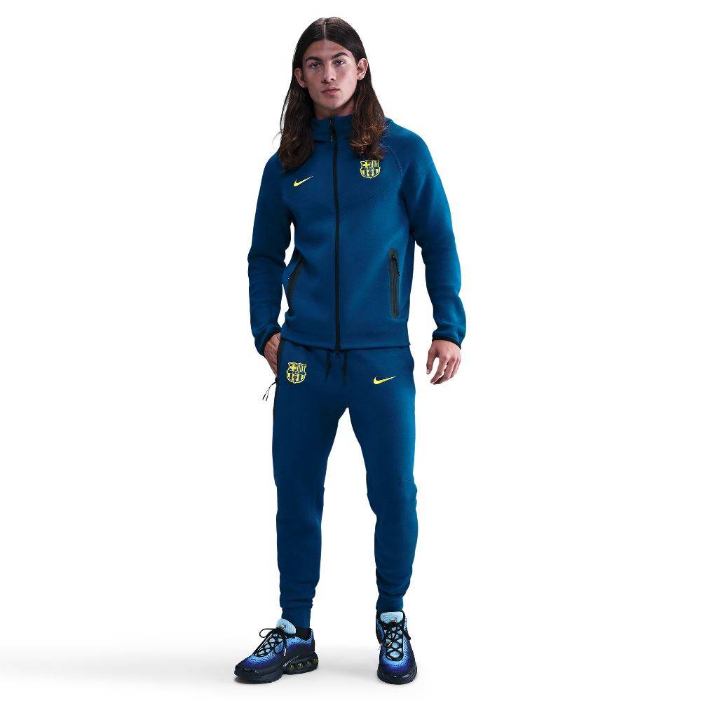 NIKE BARCELONA TECH FLEECE JOGGER PANT