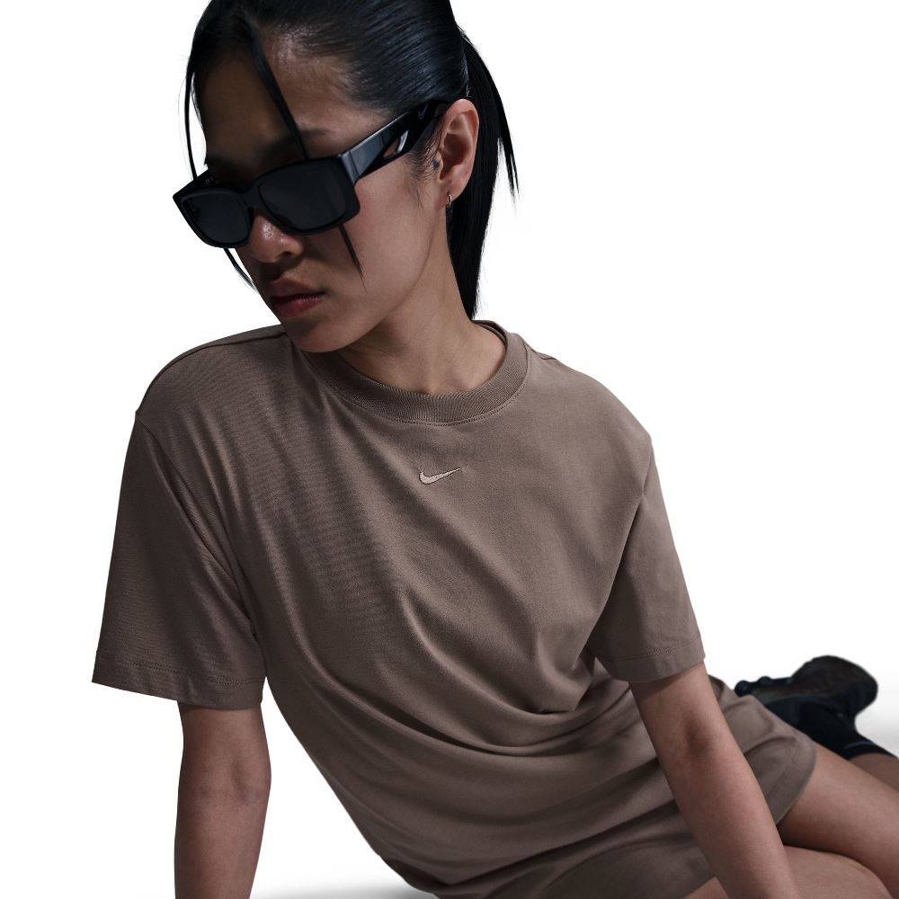 NIKE ESSENTIALS WOMENS DRESS