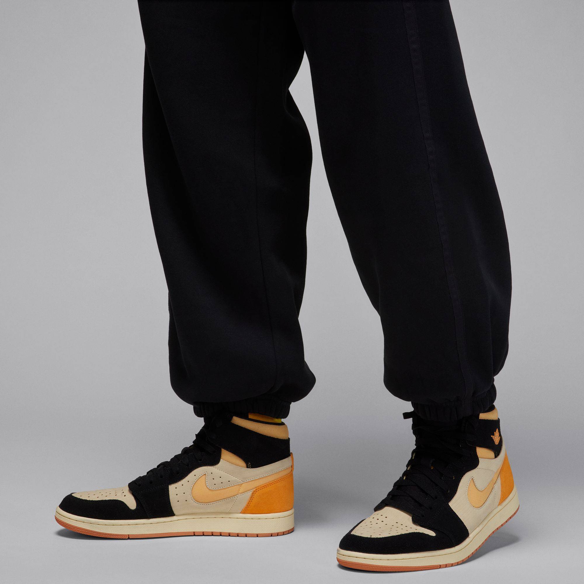 NIKE JORDAN PARIS SAINT-GERMAIN