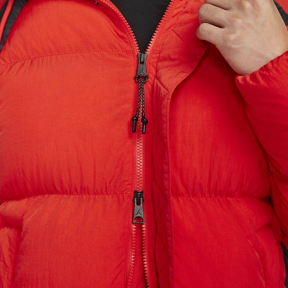 NIKE JORDAN ESSENTIALS PUFFER JACKETS
