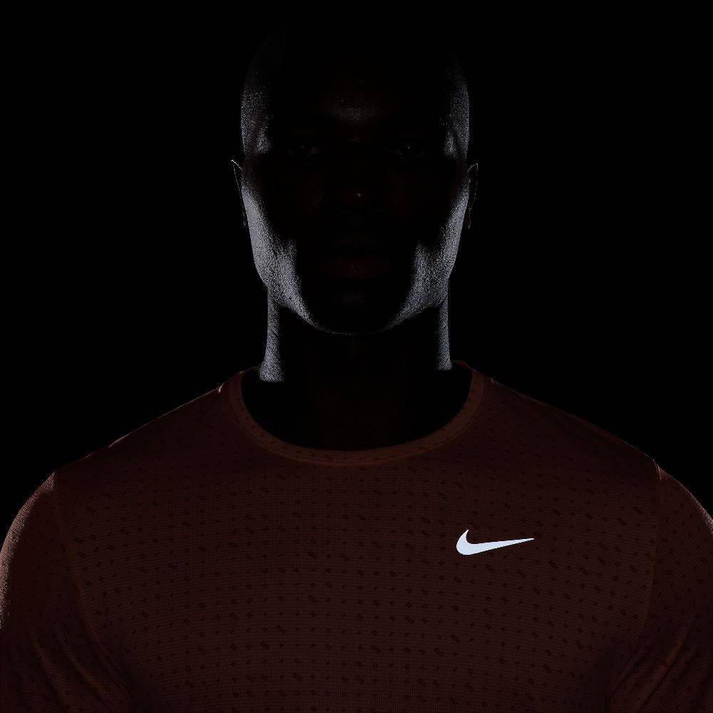 NIKE MENS DRI-FIT BREATHE MILER SS TEE