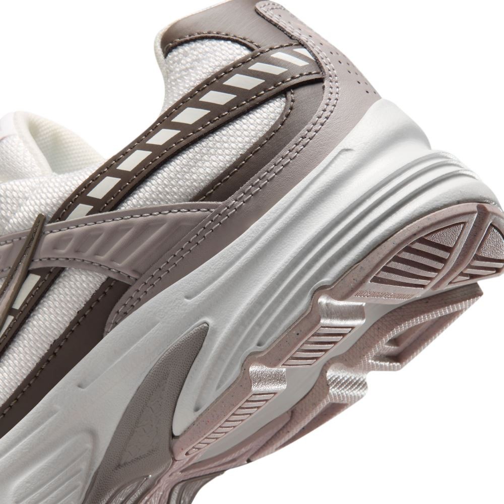 NIKE WOMENS INITIATOR
