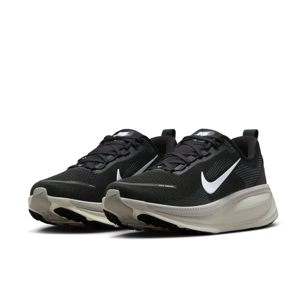 NIKE VOMERO 18 ROAD RUNNING SHOES