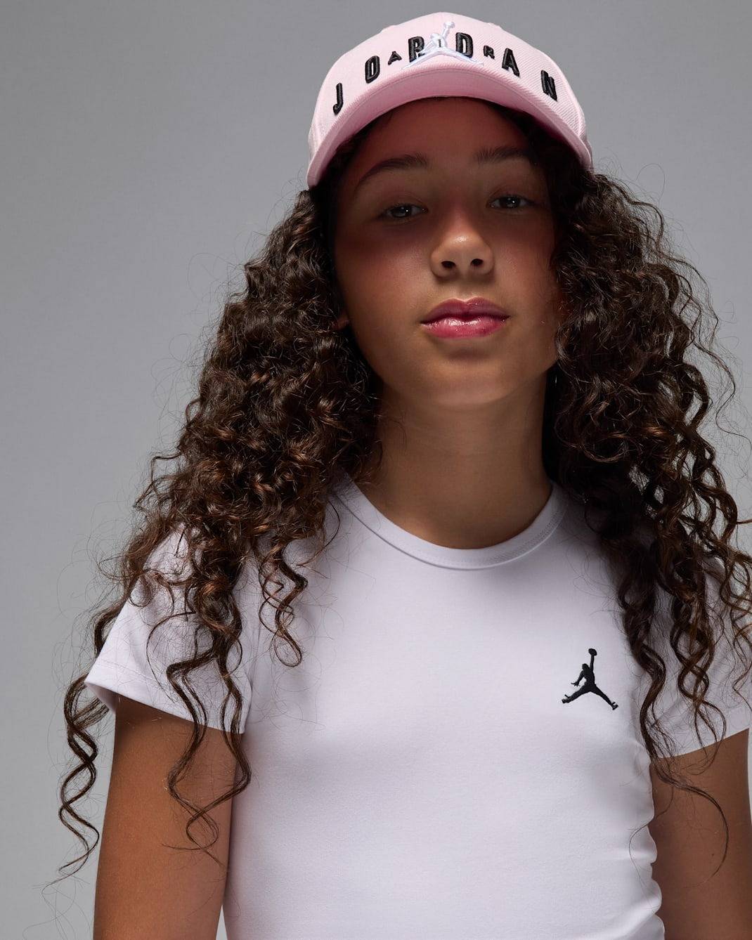 NIKE JORDAN GIRLS MJ BABY BROOKLYN ESS SS TEE