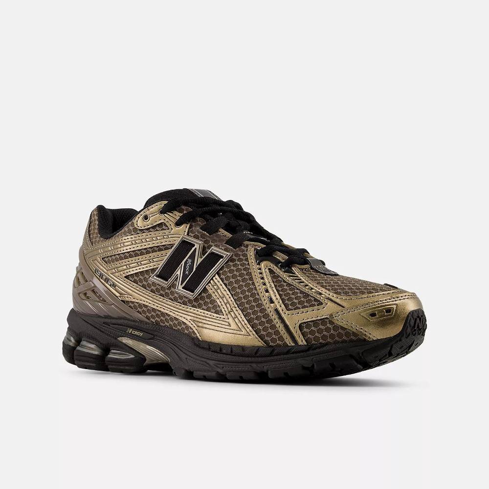 NEW BALANCE 1906R UNISEX CLASSIC SNEAKERS
